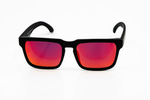 Load image into Gallery viewer, Axl (Safety) Black / Red Revo